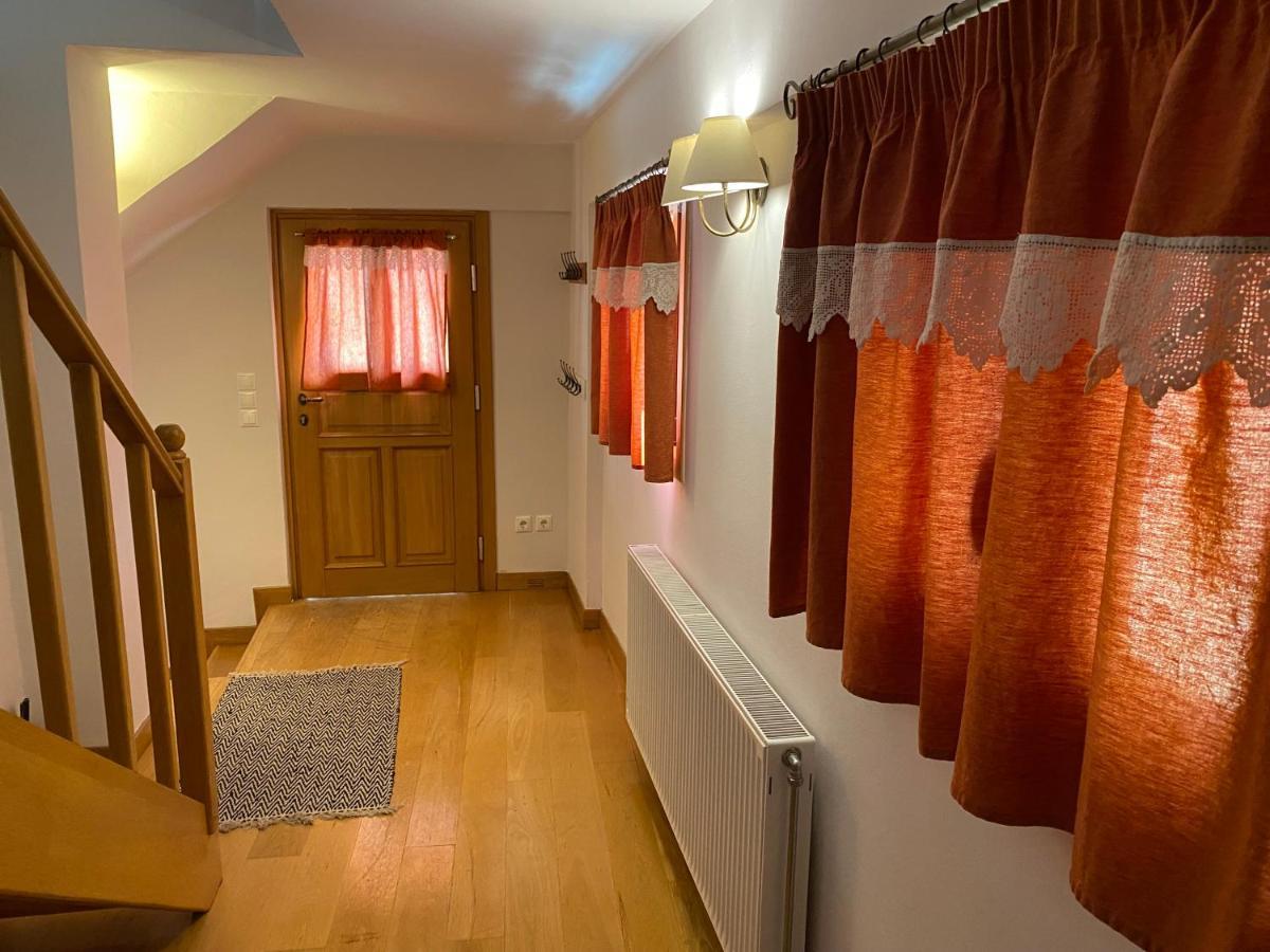 Pegasus House Hotel Corinto Esterno foto